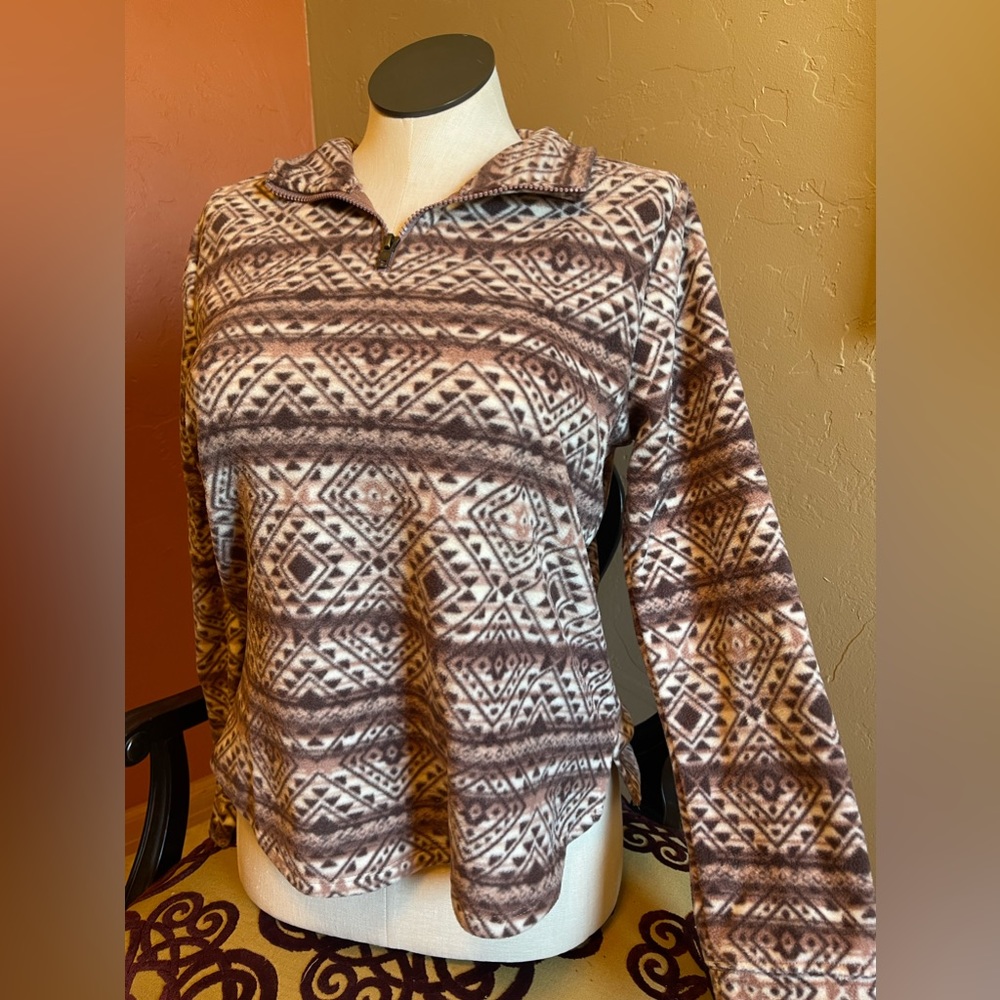 Maurice’s brown geo print quarter zip